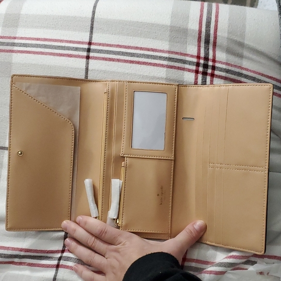 Kate Spade Bristol Drive Croc Wallet - Picture 3 of 3